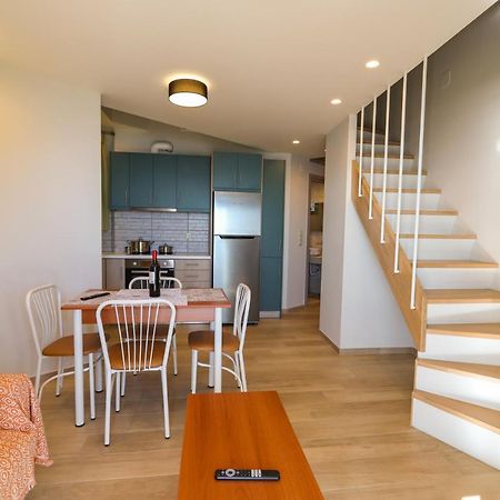 East & West Seaside Apartments Gialtra Extérieur photo
